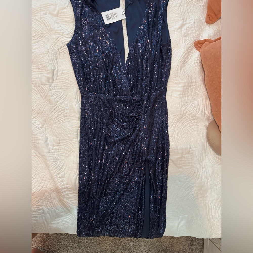 NWTS Showpo Helaena Sequin Maxi Dress US 6 - Picture 6 of 8